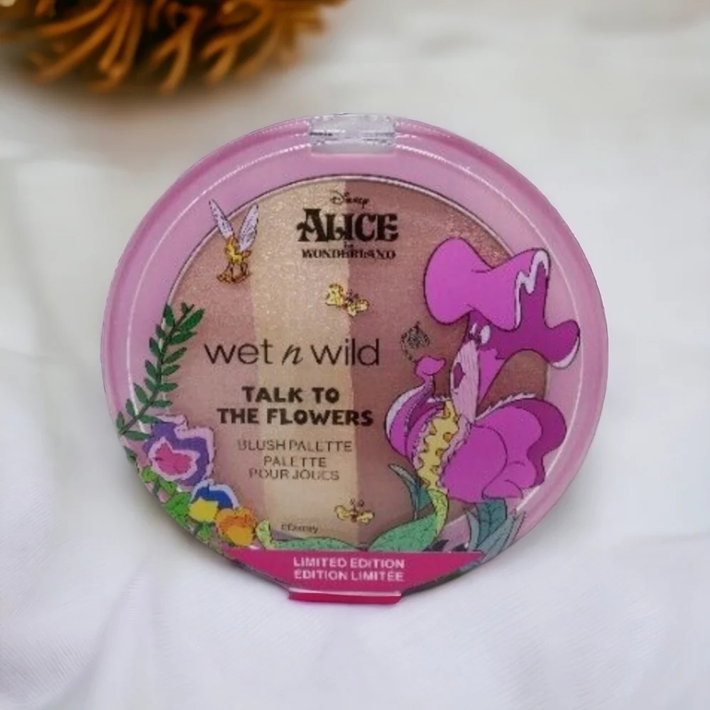 NEW! BLUSH PALETTE Wet n Wild Limitd Ed. Alice in Wonderland     Disney